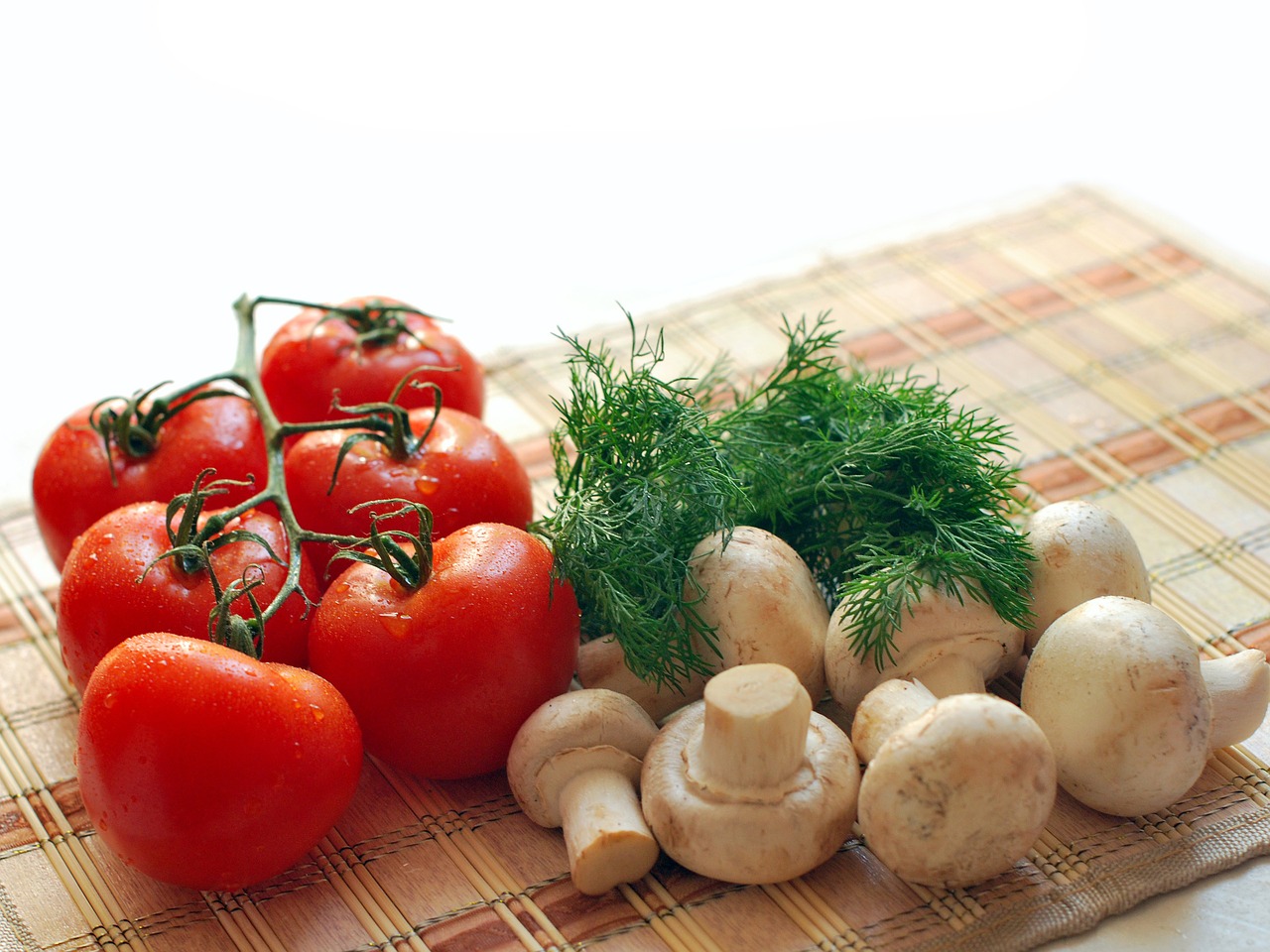 mushrooms tomatoes greens free photo