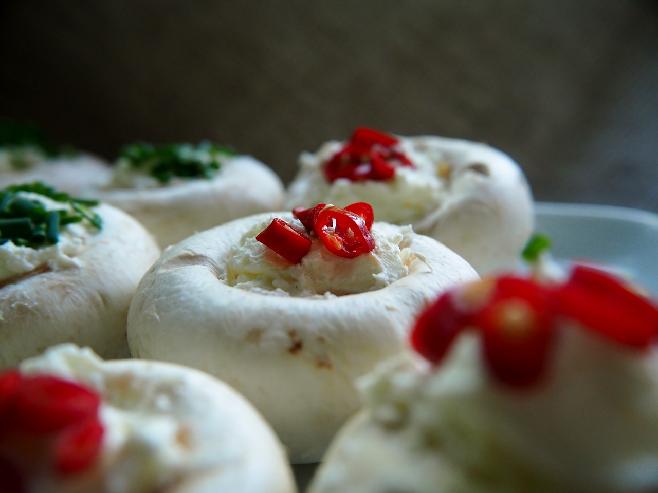 mushrooms cook kitchen free photo