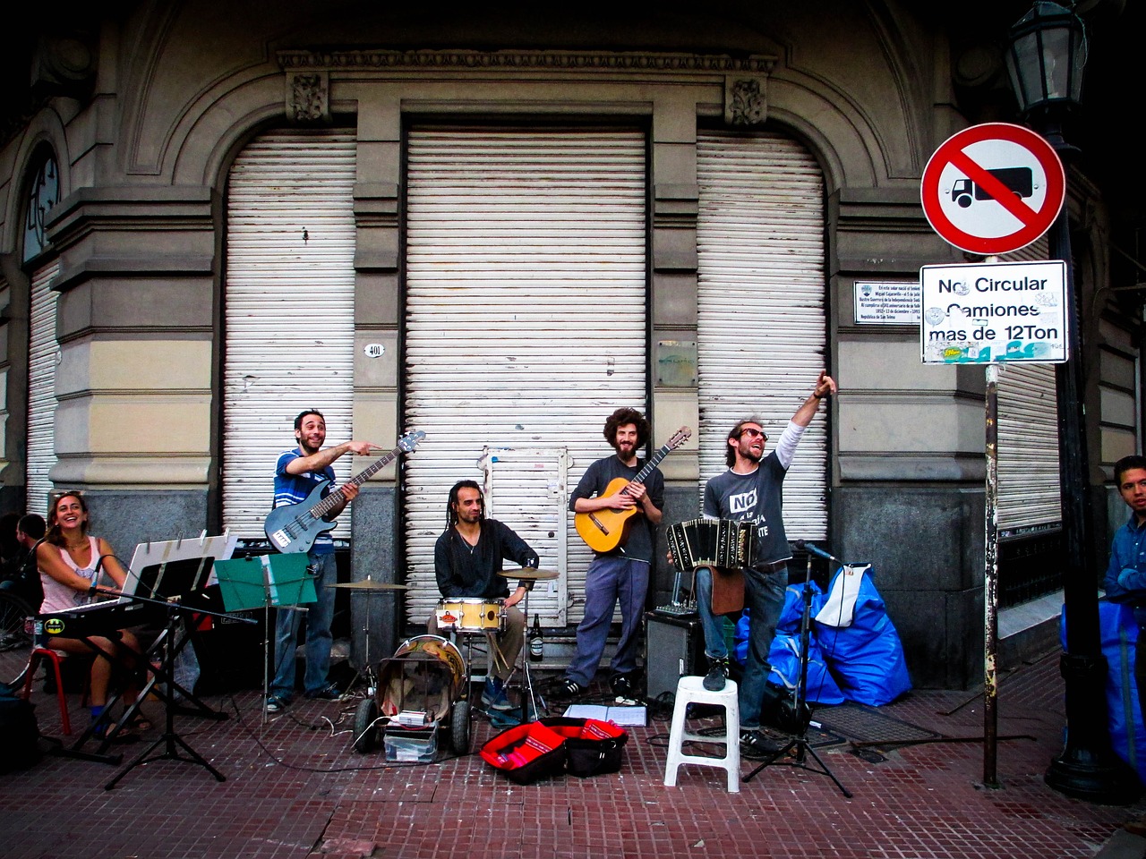musicians buenos aires street free photo