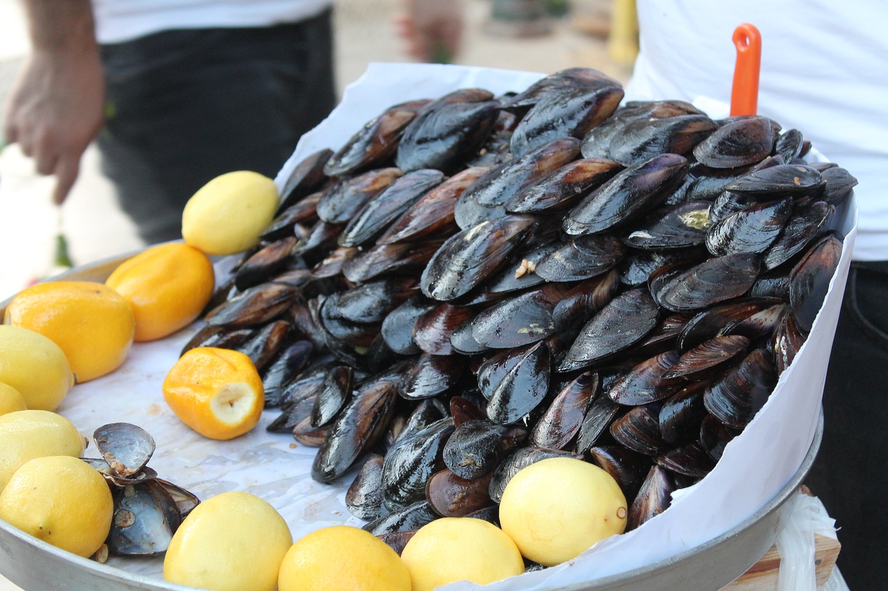 mussels  food  lemon free photo