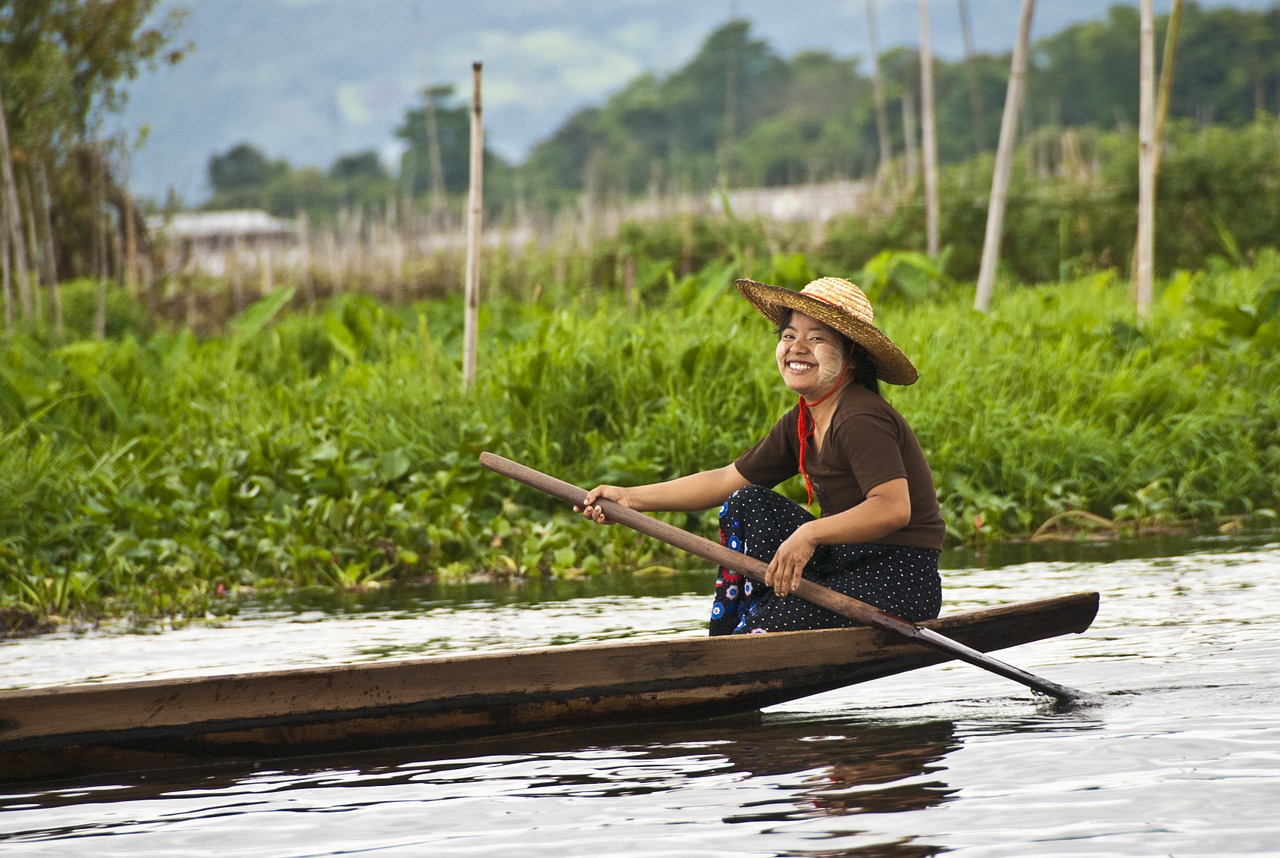 myanmar inle lake asia free photo