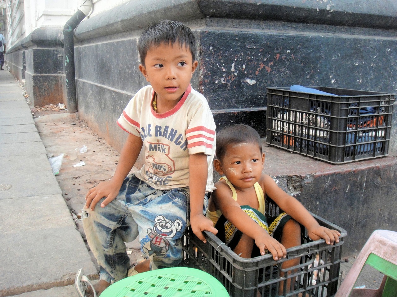 myanmar boys poverty free photo