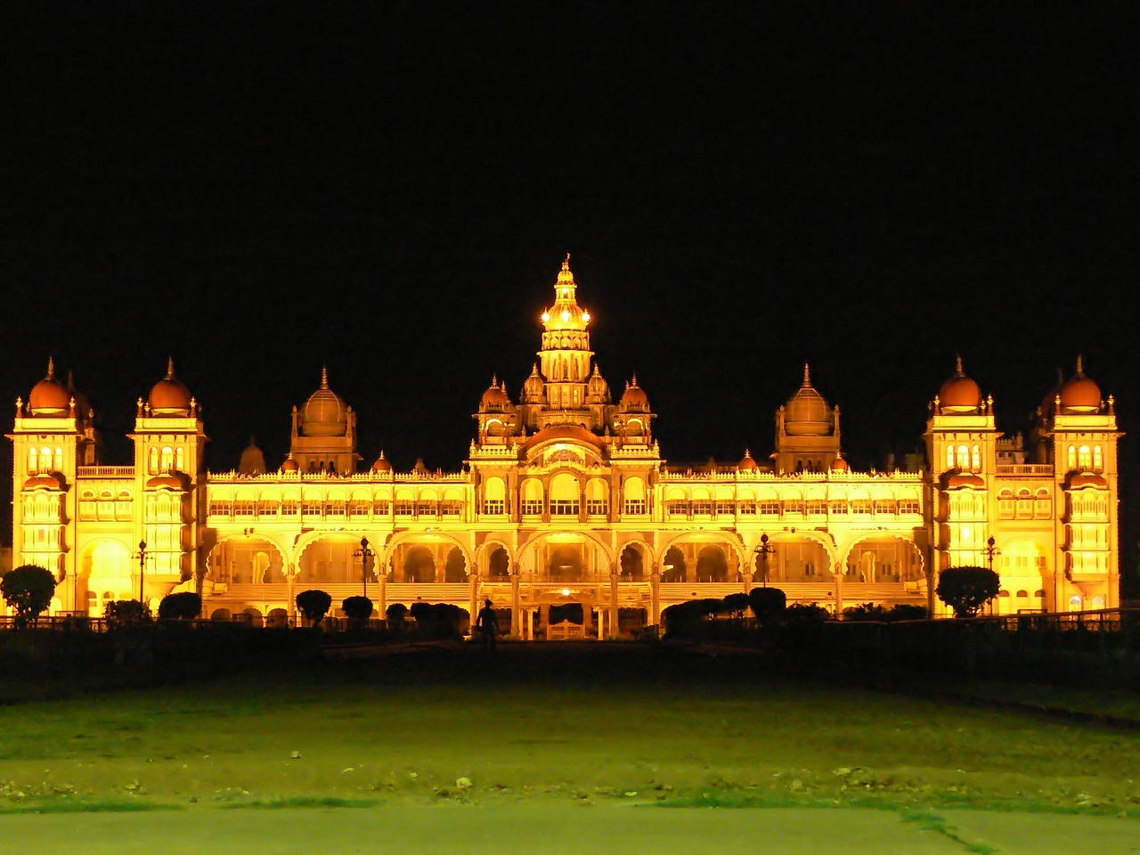 mysore palace architecture illuminated free photo