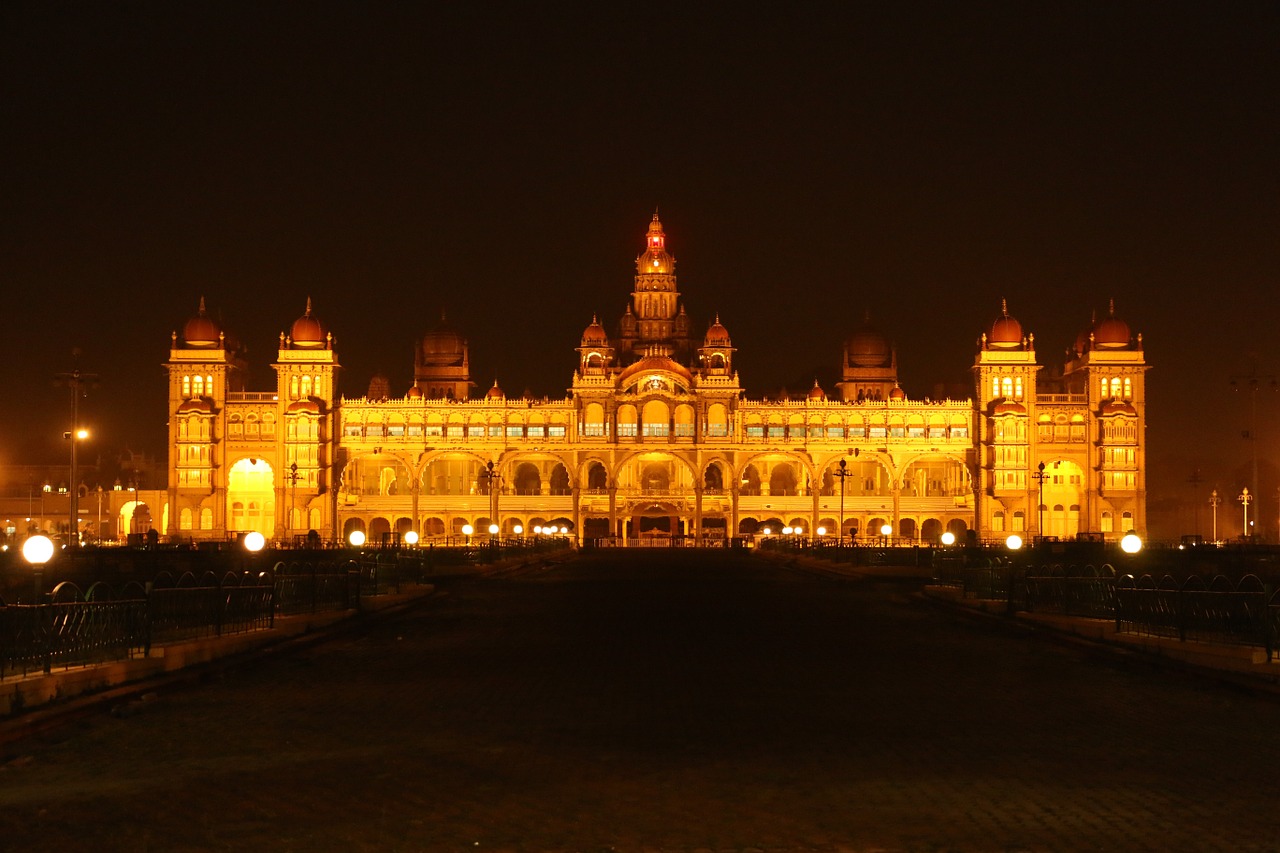 mysore palace at monstre mysore karnataka free photo