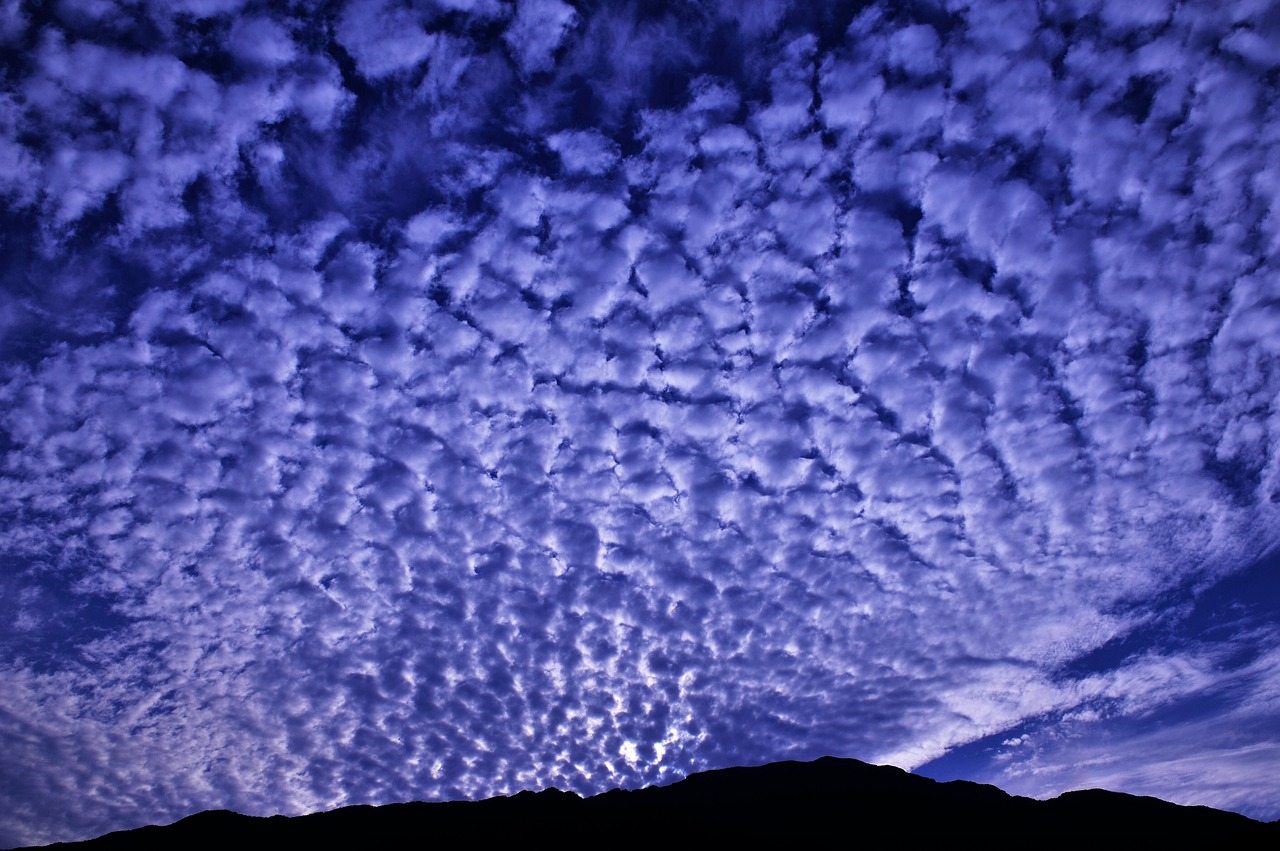 mysterious clouds sky the sky in the background free photo