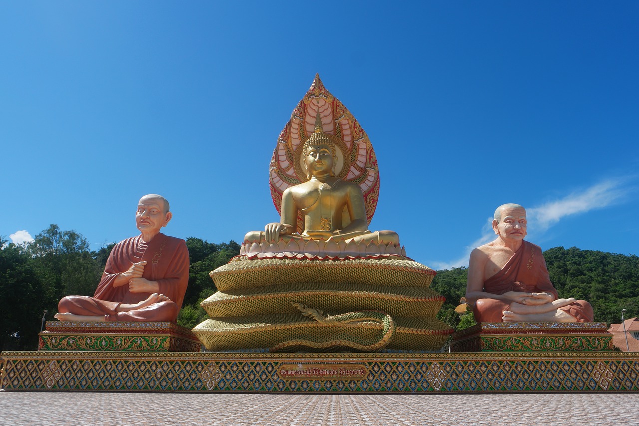 naga  buddha  thai free photo