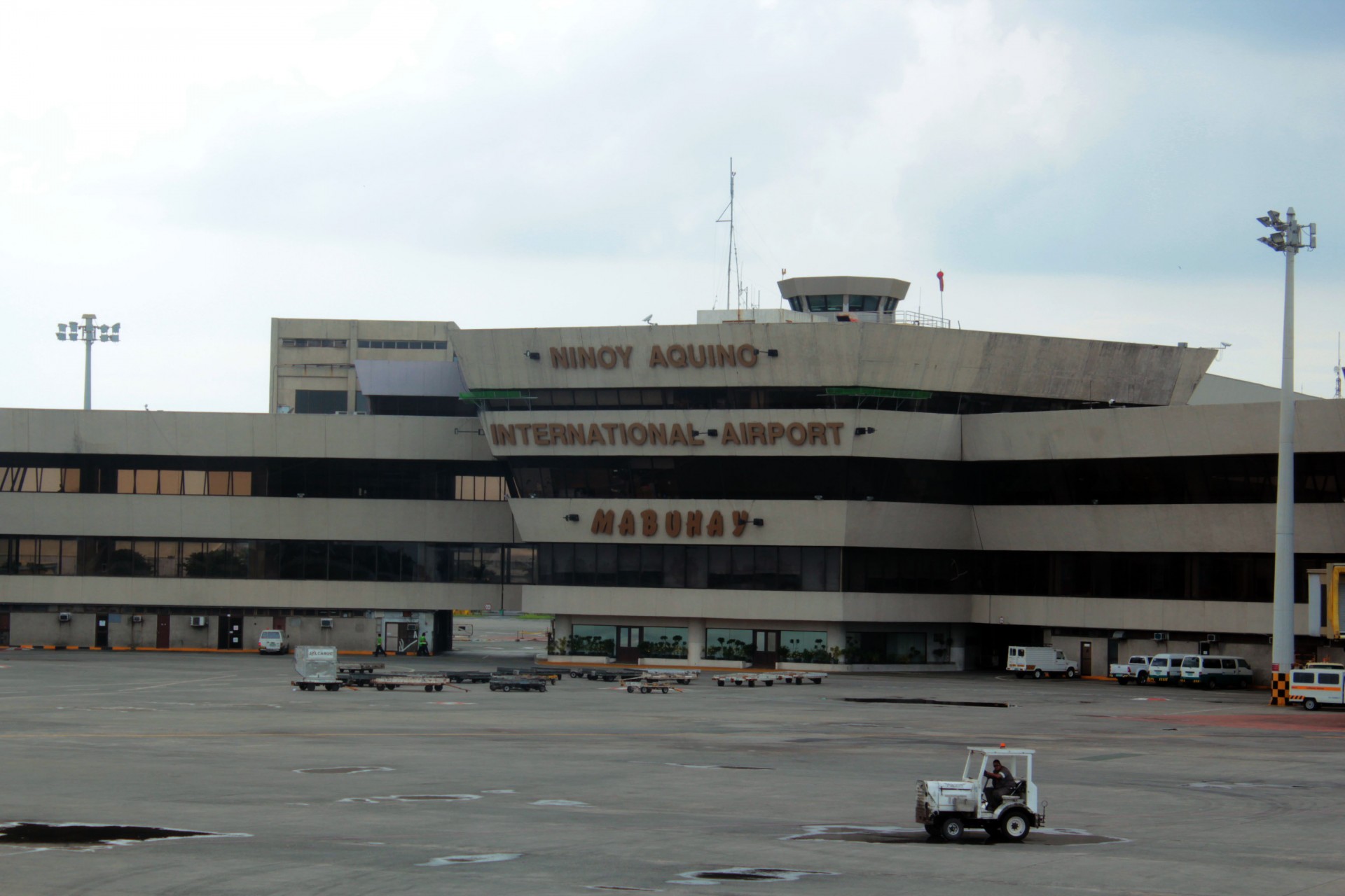 ninoy aquino international airport airport building free photo