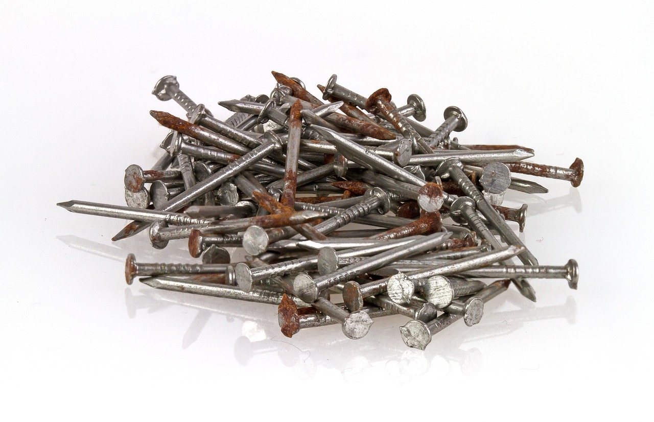 nails metal iron free photo