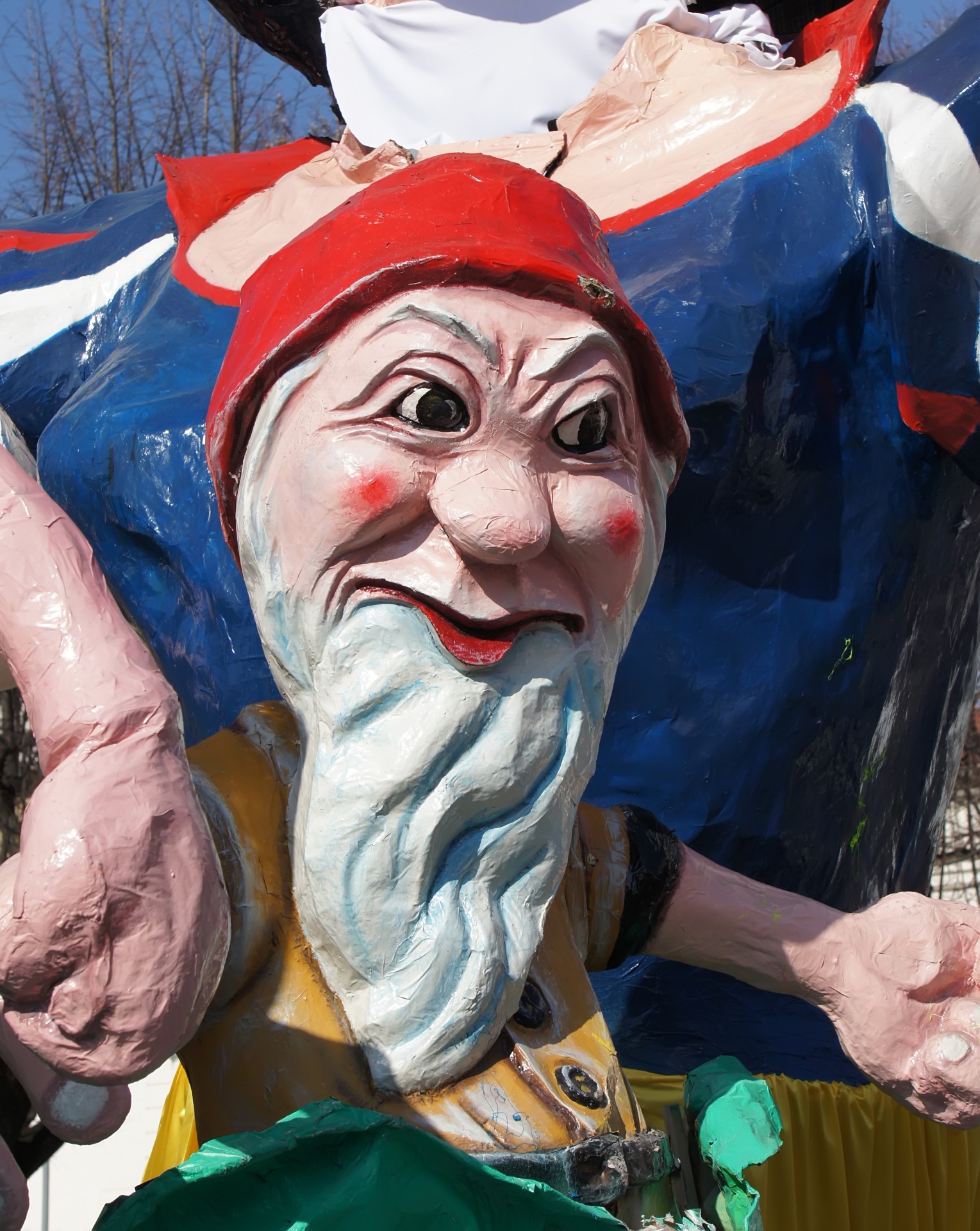 small dwarf carnival free photo