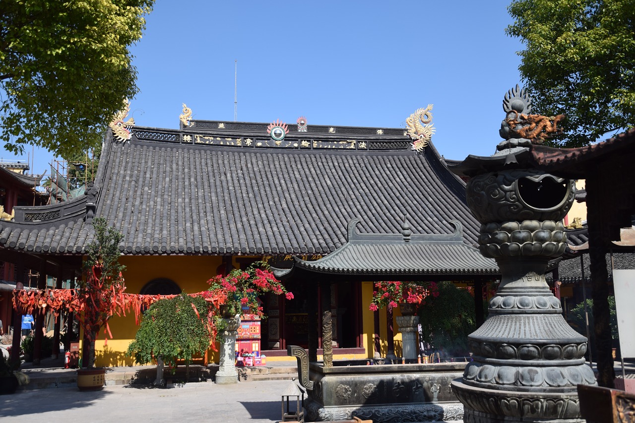 nanshan temple shanghai temple free photo