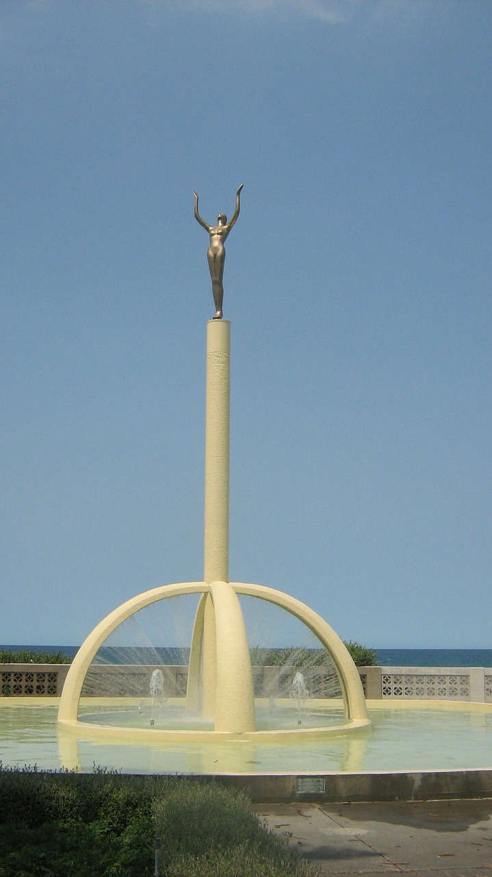 napier statue new zealand free photo