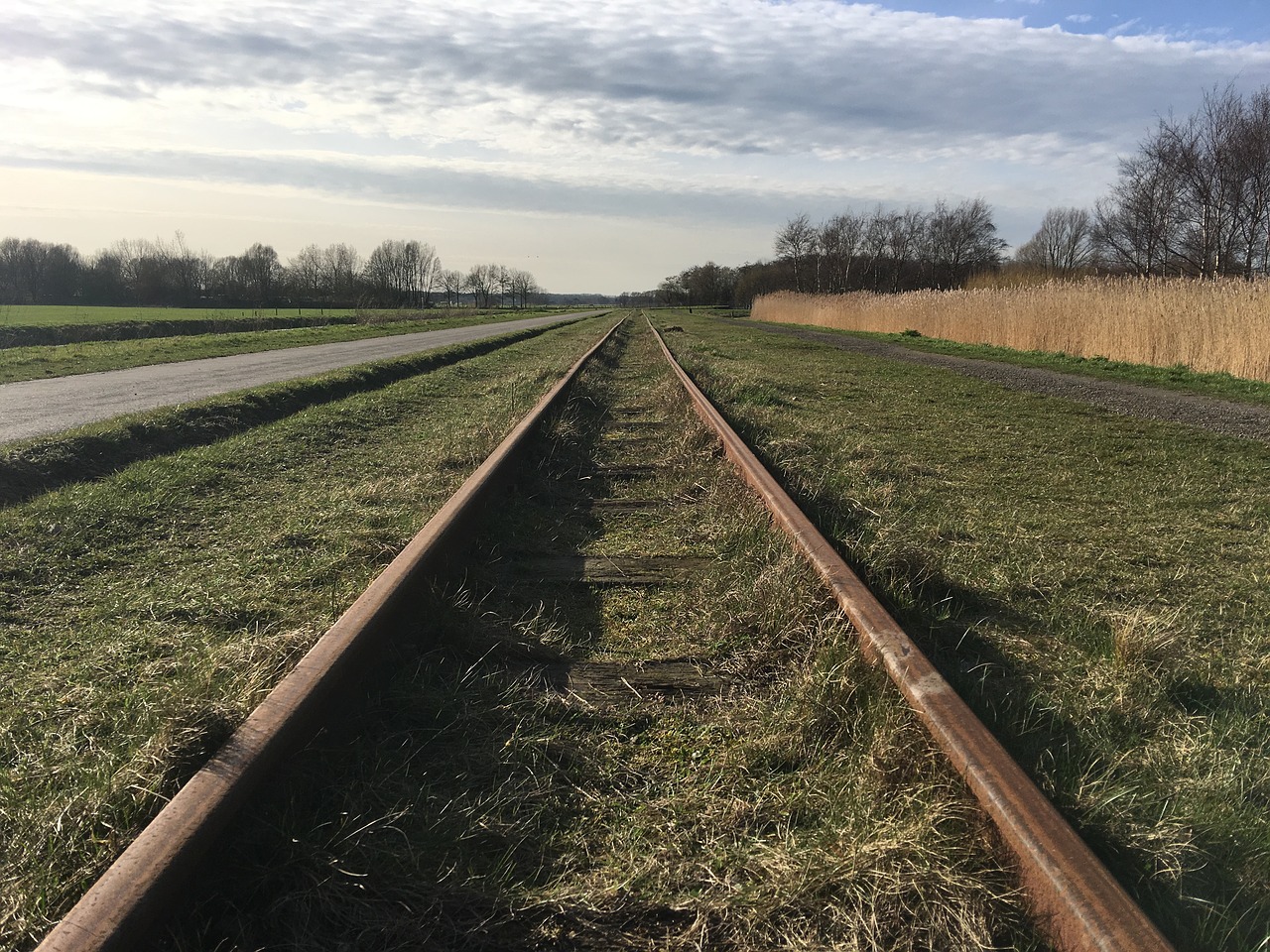 narrow gauge valkenburg train track free photo