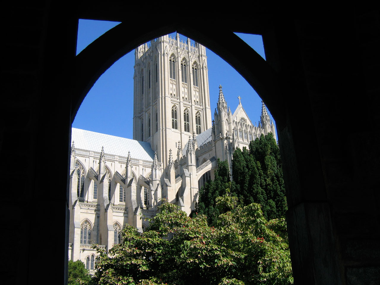 national cathedral church free photo