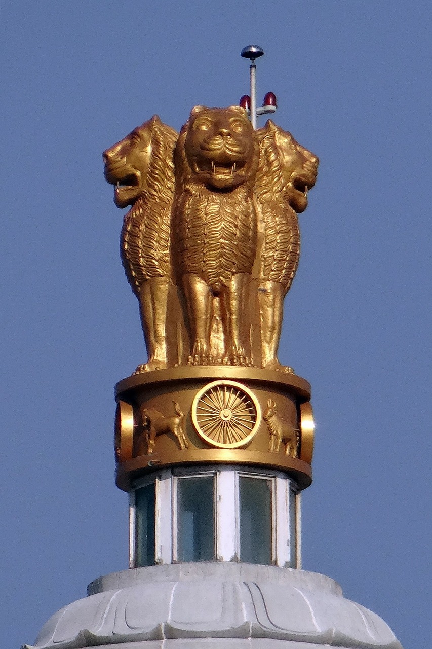 national emblem lion capital ashoka chakra free photo