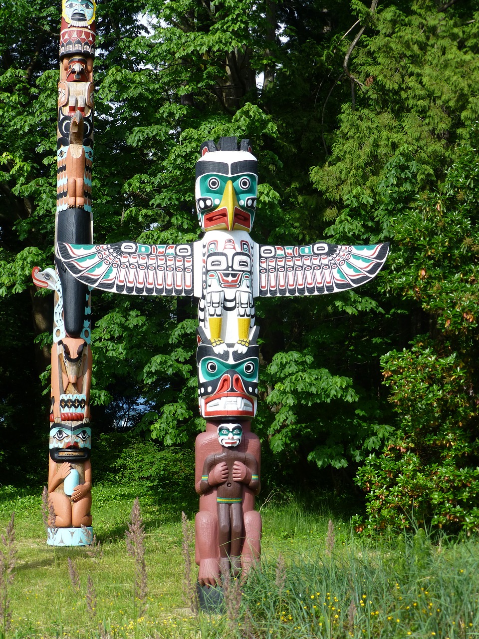 native american totem poles free photo