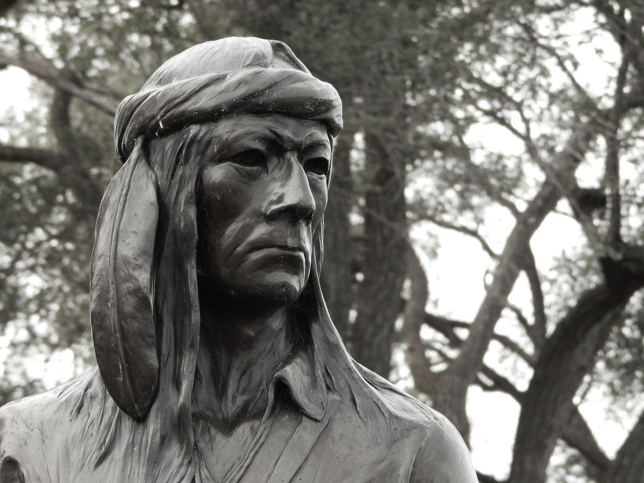 native american statue historical free photo