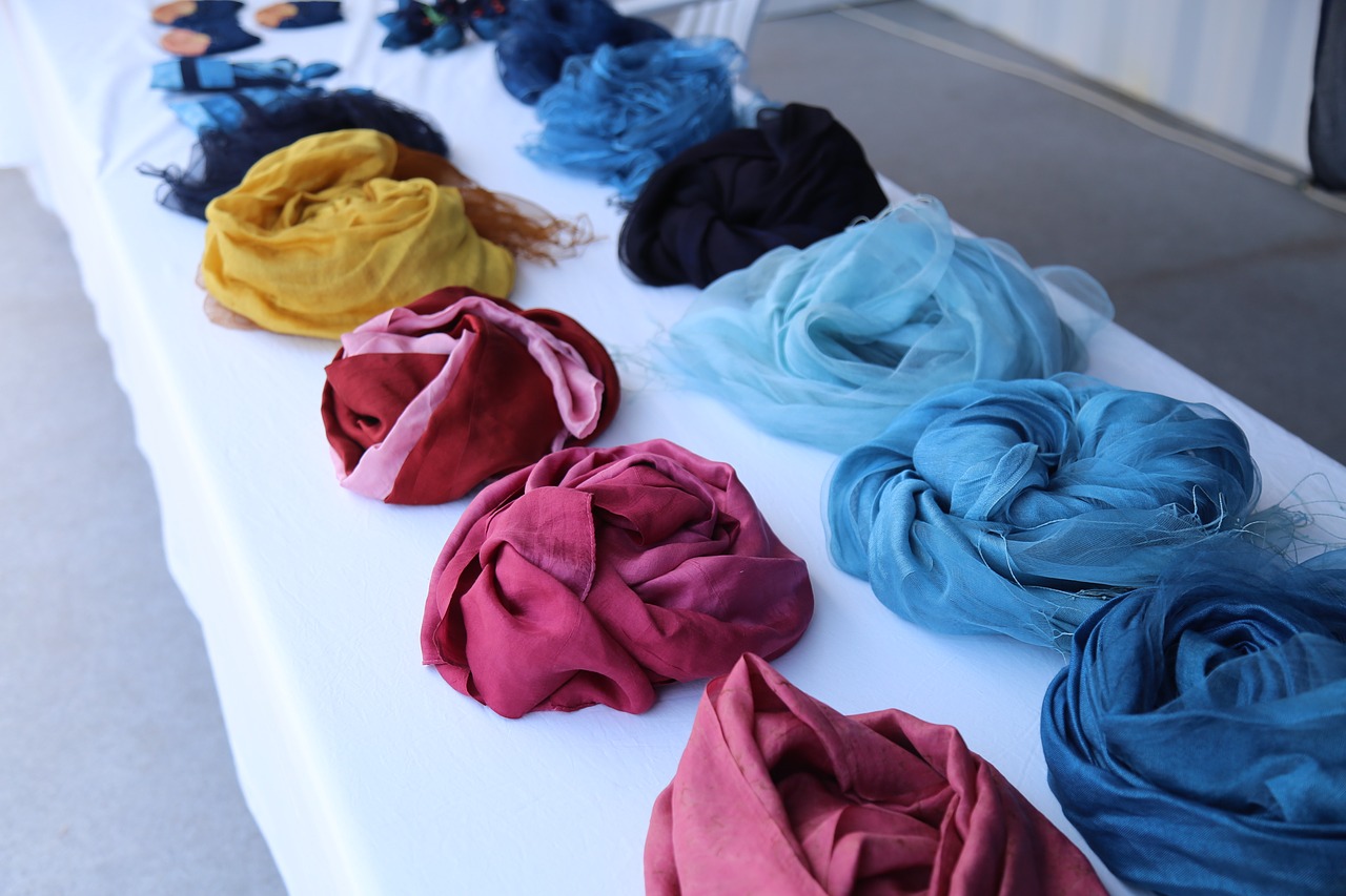 natural-dyed cloth natural dyeing famous hat-bone free photo