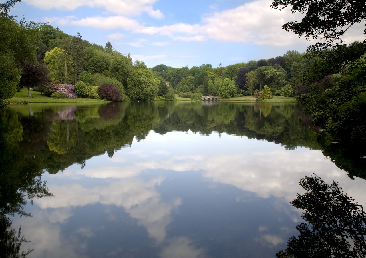 stourhead lake reflections landscaped gardens free photo