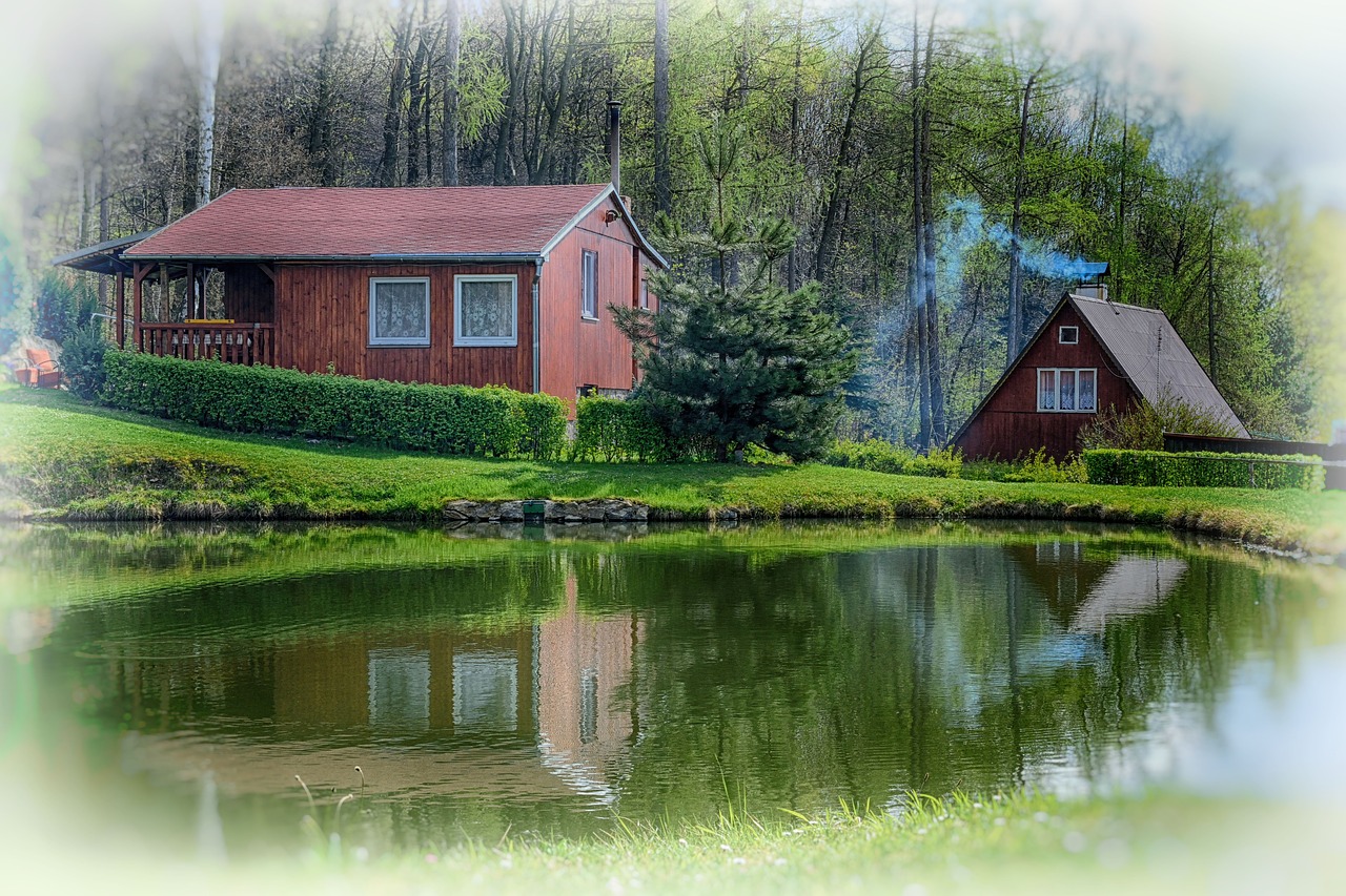 nature pond cottage free photo