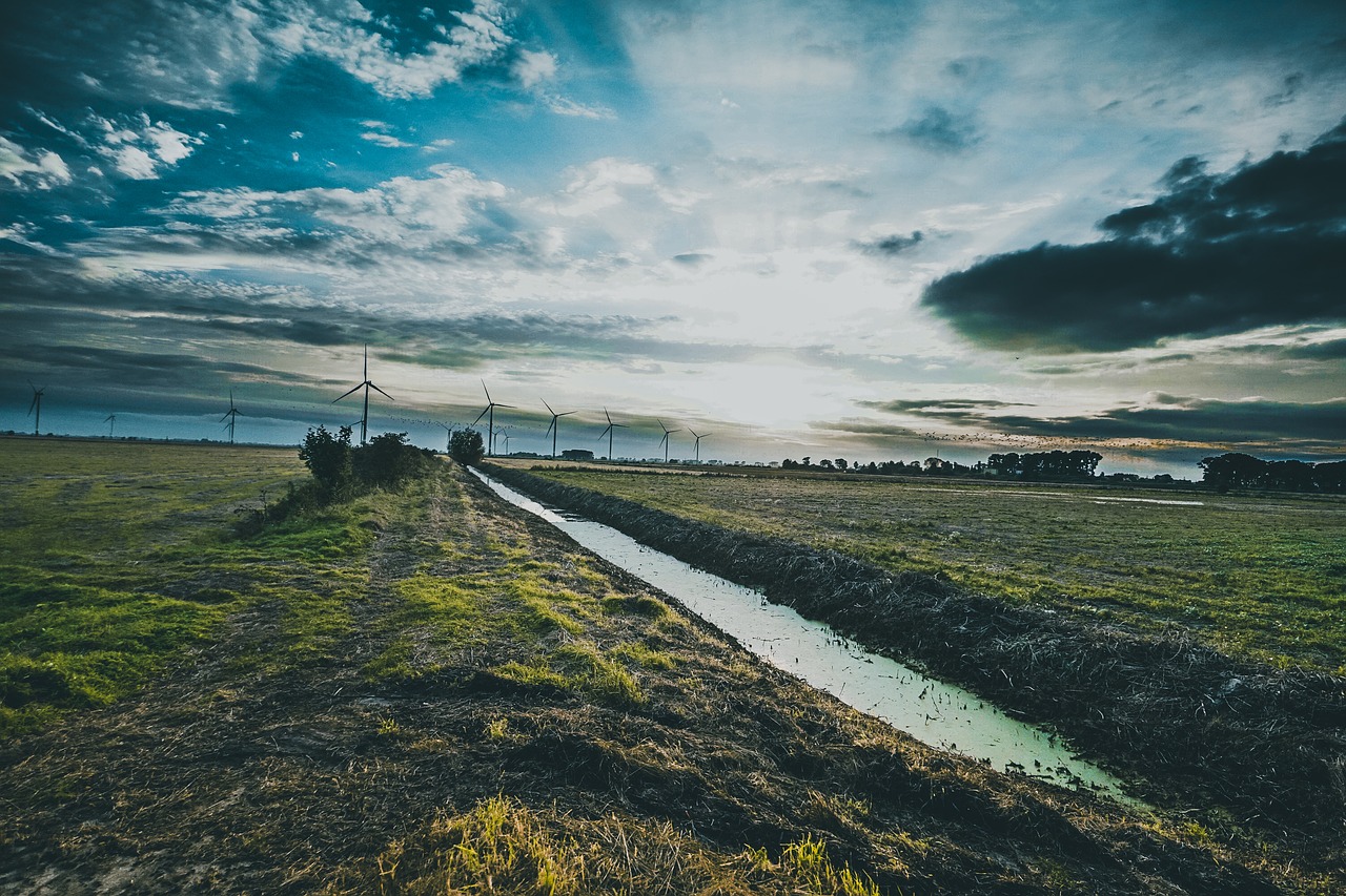 nature  landscape  monolithic part of the waters free photo