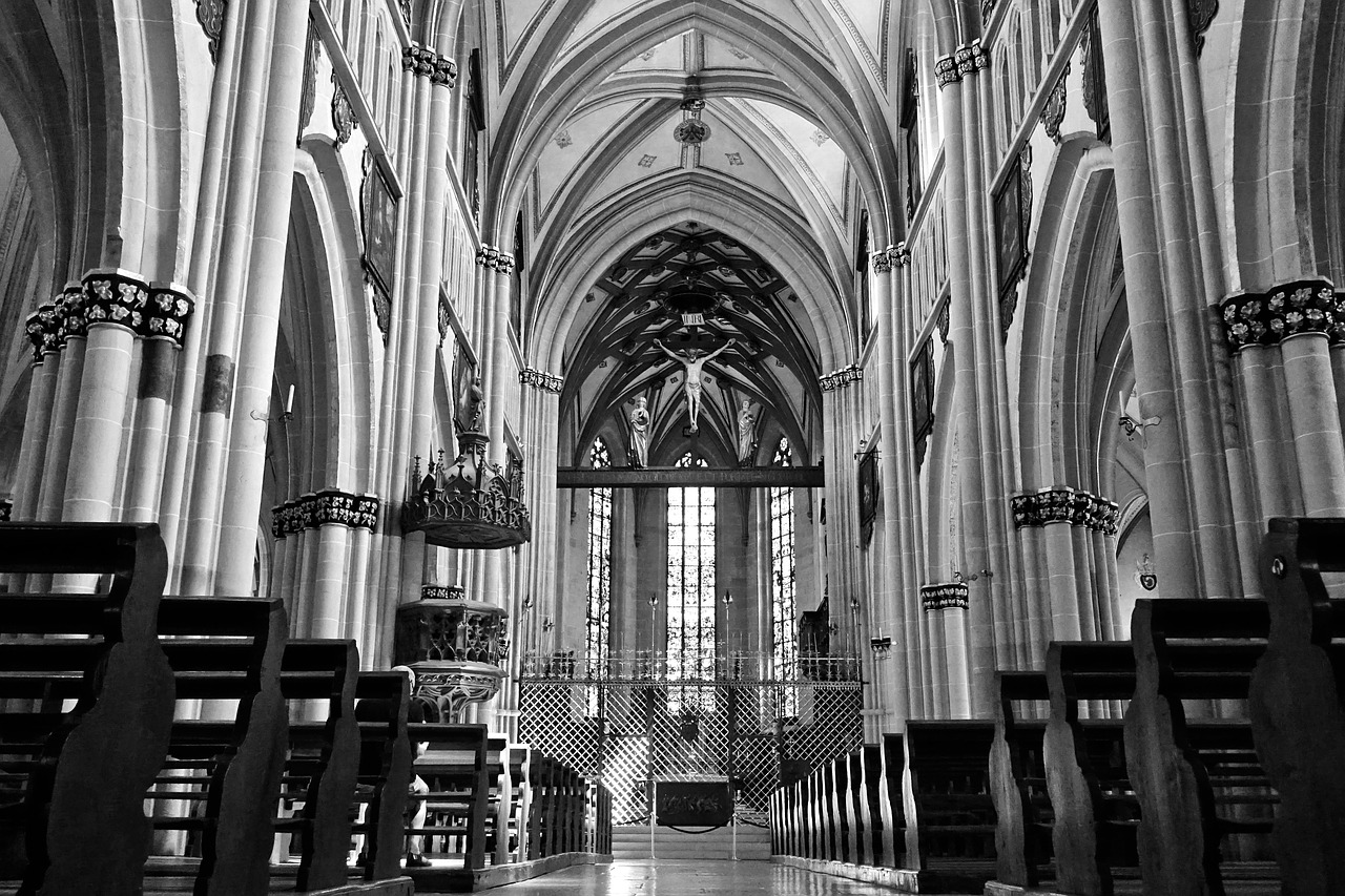nave  church  cathedral free photo