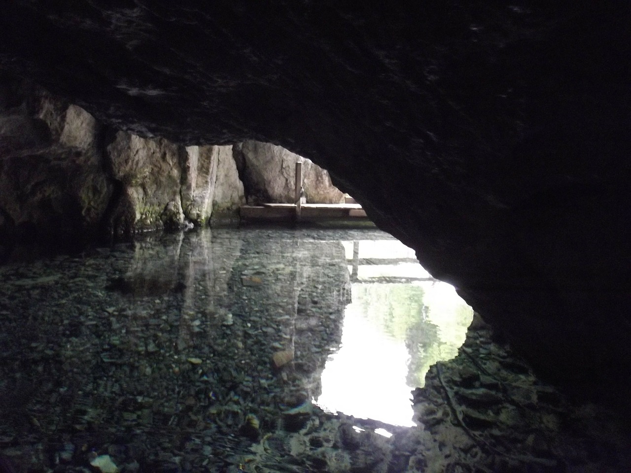 navigable cave wimsenerhoehle cave free photo