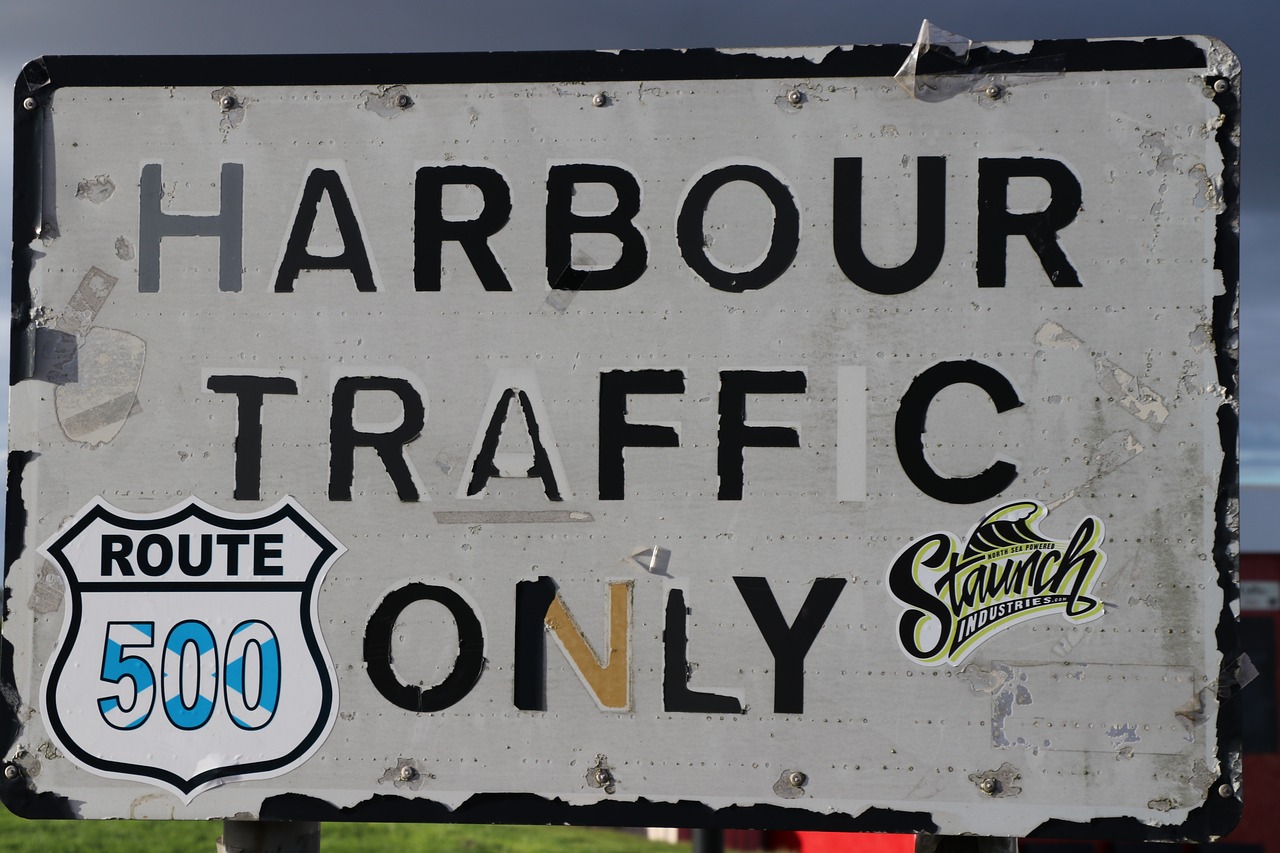 nc500 harbour sign road sign free photo