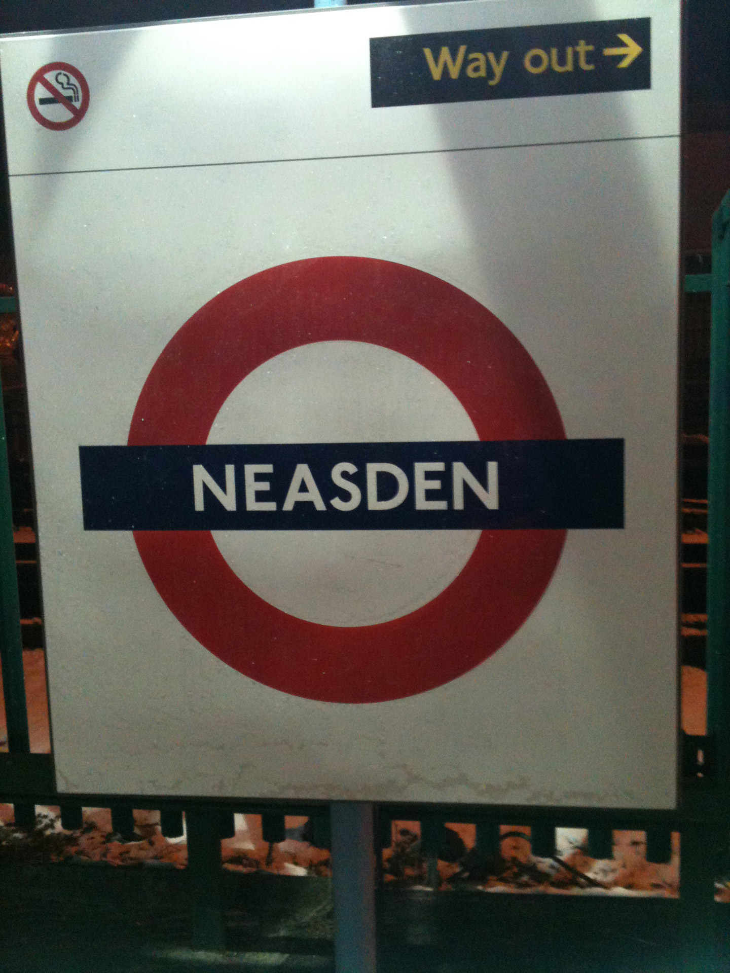 sign neasden london free photo