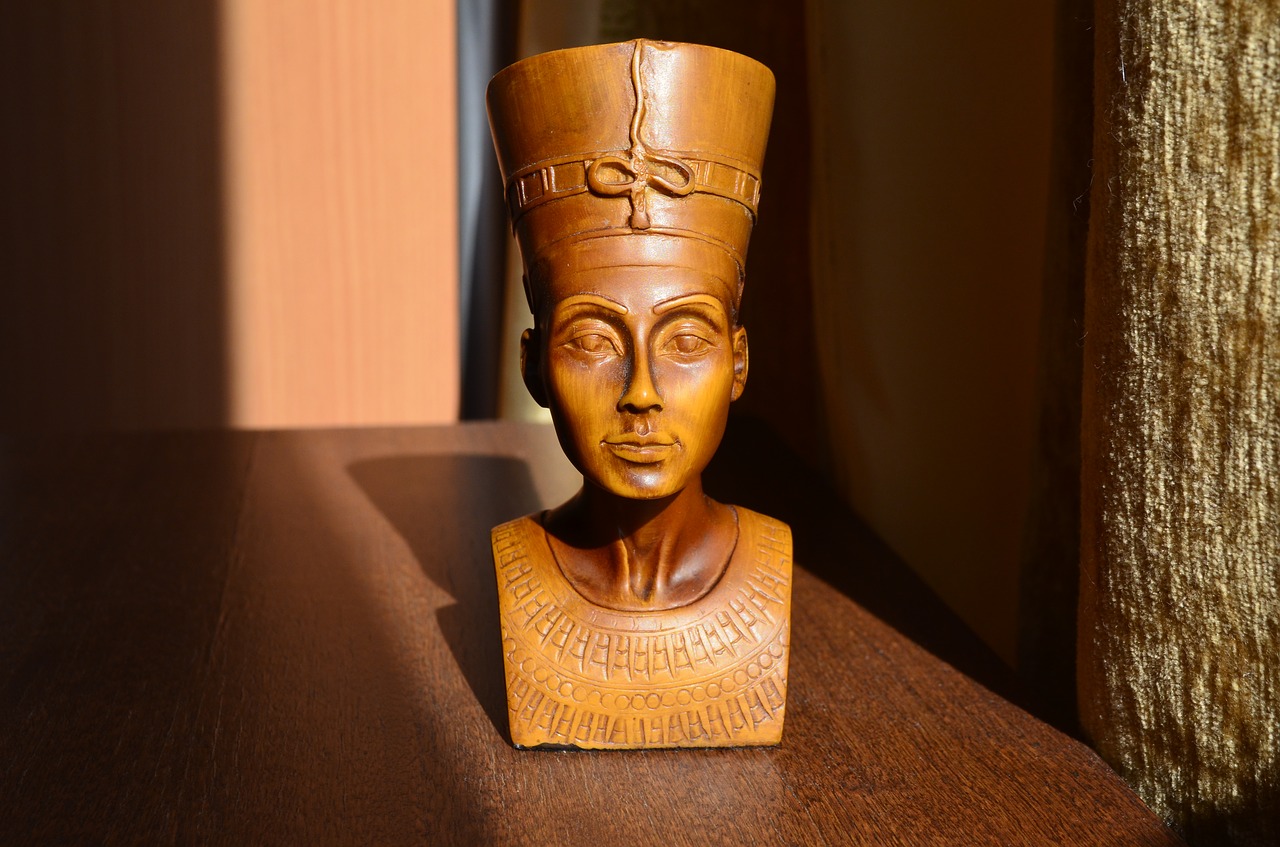 nefertiti the wife of the king akhenaten egypt free photo