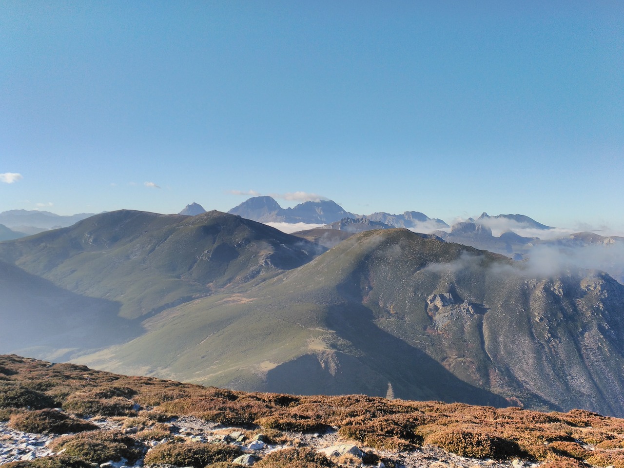 negron cubilla cantabrian mountains free photo