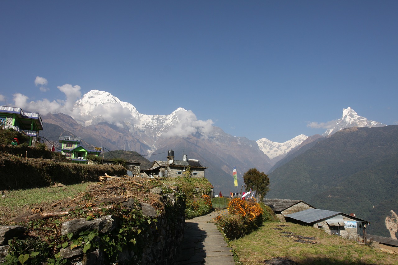 nepal tracking snow mountain free photo