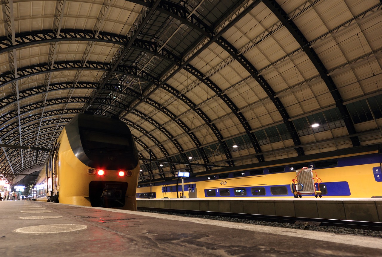 netherlands amsterdam station free photo