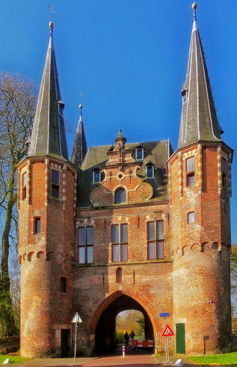 netherlands castle entrance free photo