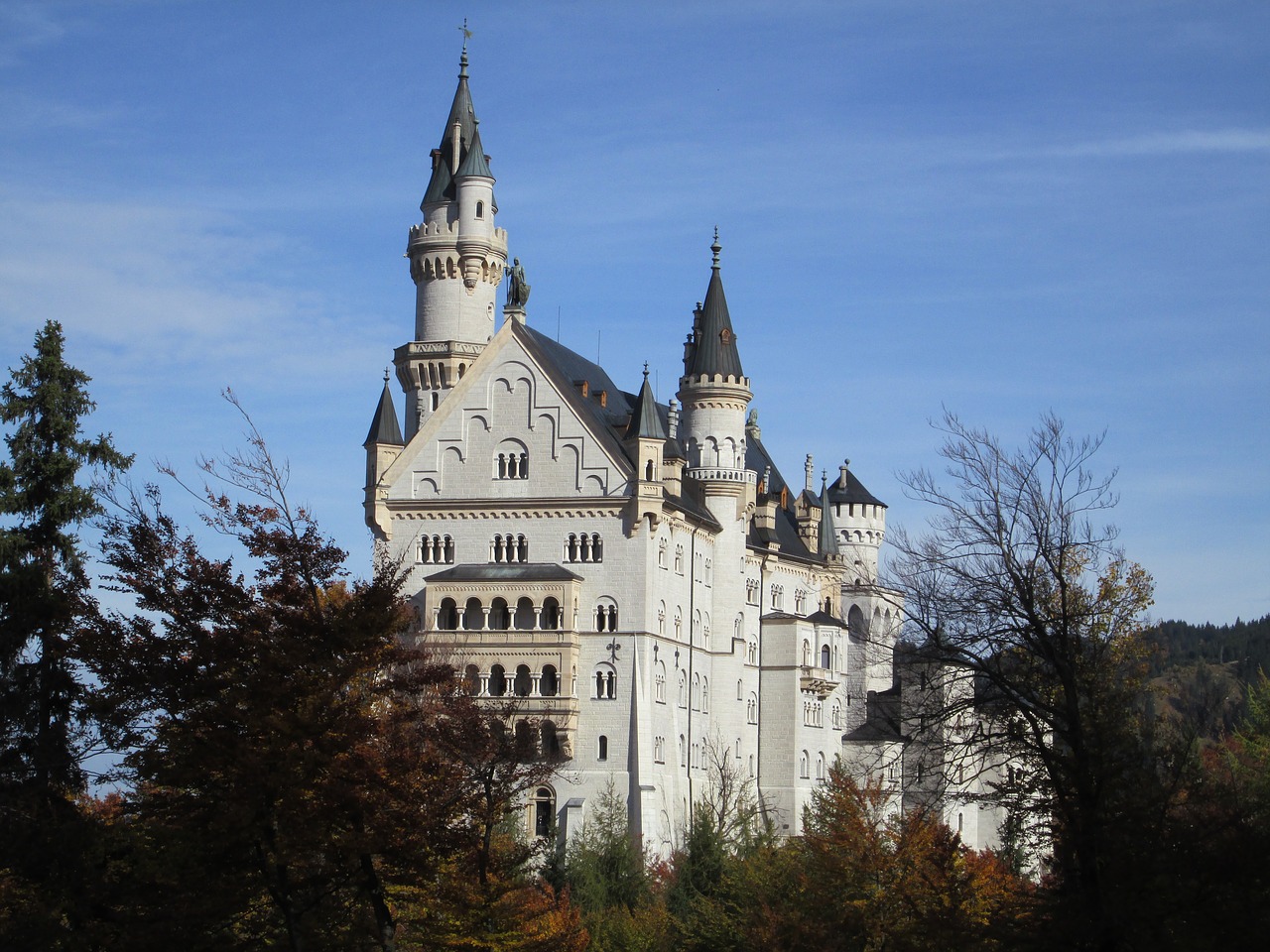 neuschwanstein castle  germany  bavaria free photo