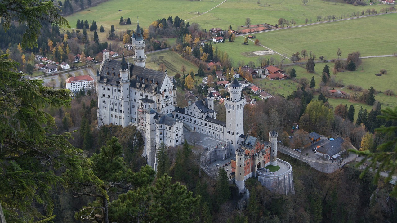 neuschwanstein castle germany castle free photo