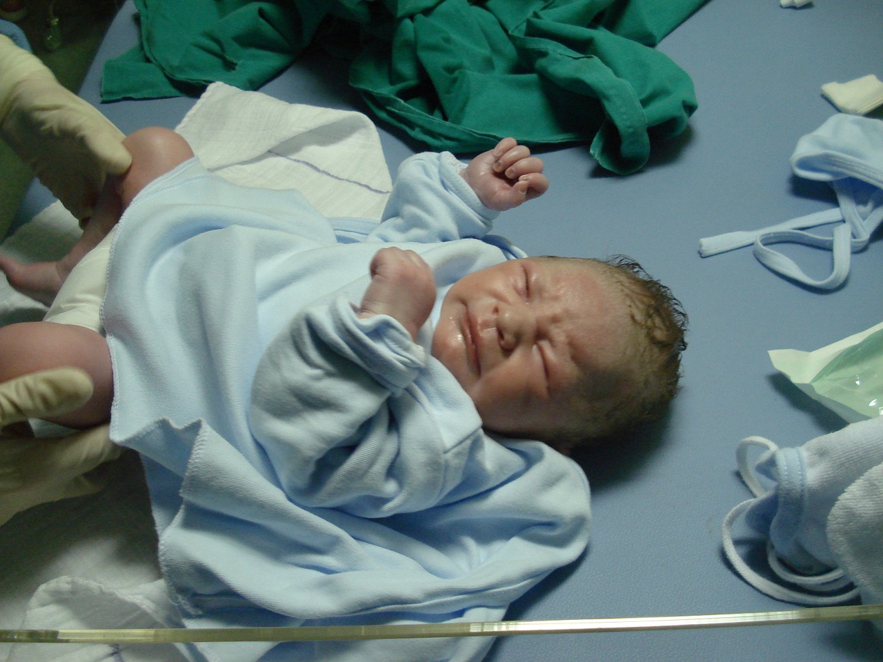 new born hospital baby free photo