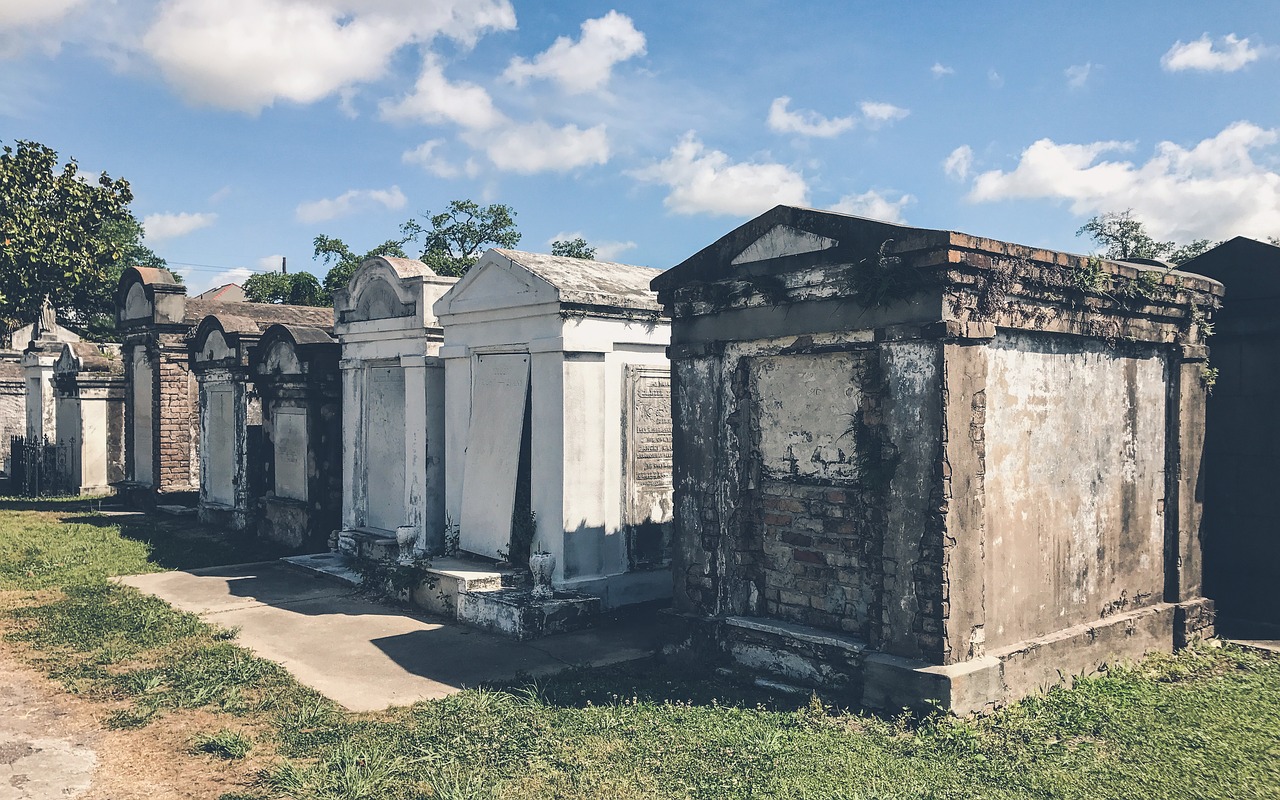 new orleans cemetery outdoor free photo