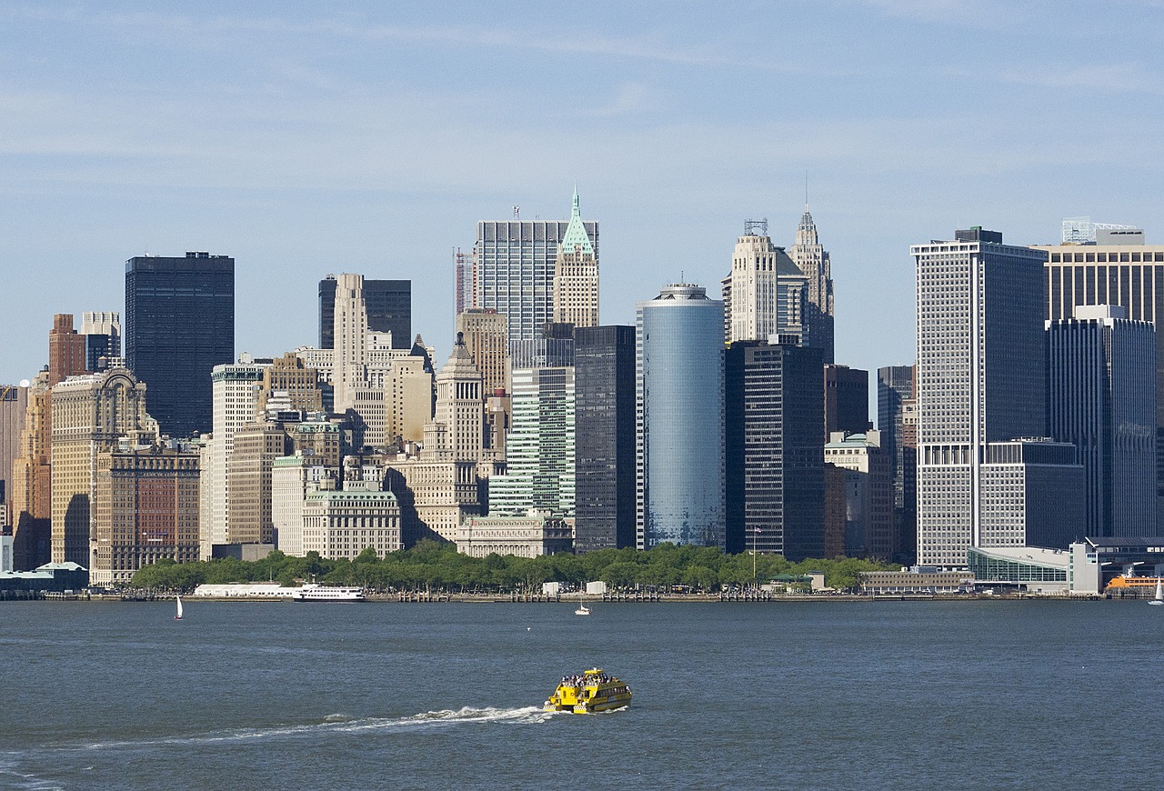 new york skyline river free photo
