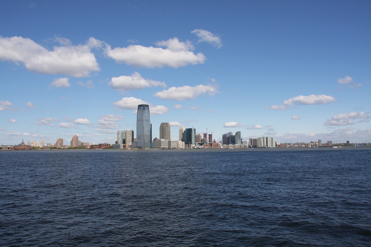 new york building horizon free photo