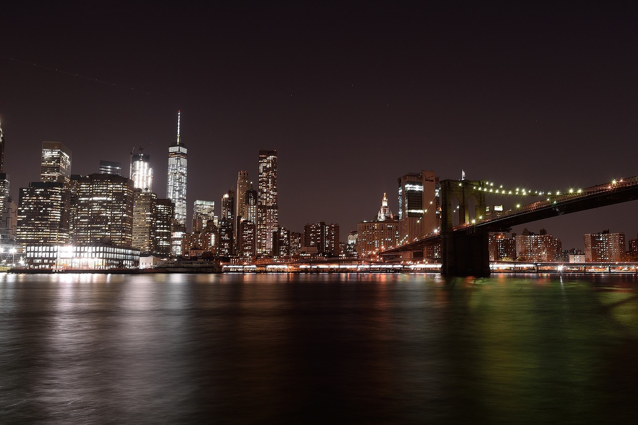 new york brooklyn bridge night free photo