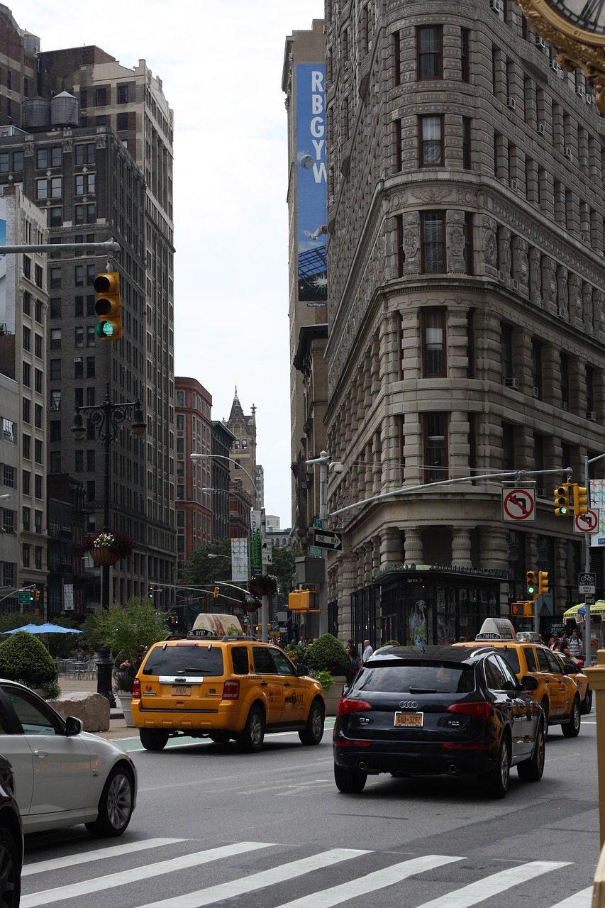 new york street manhattan free photo