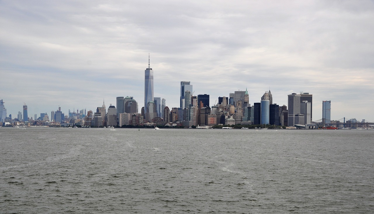 new york  skyline  manhattan free photo