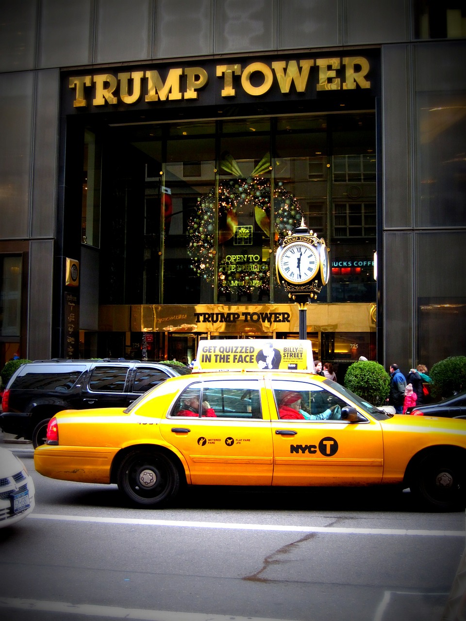 new york taxi cab trump tower free photo