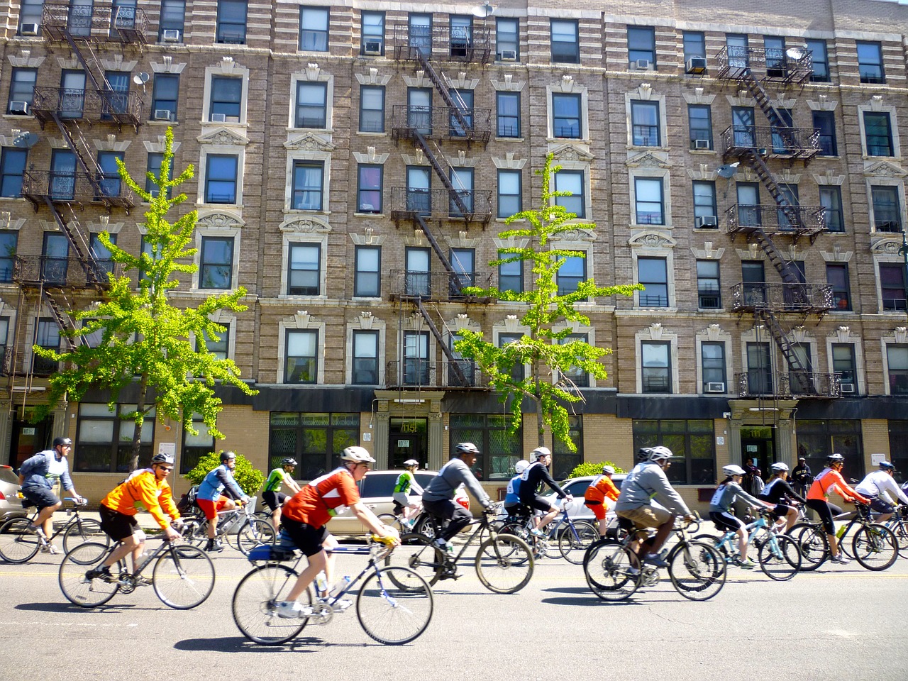 new york cyclists race free photo