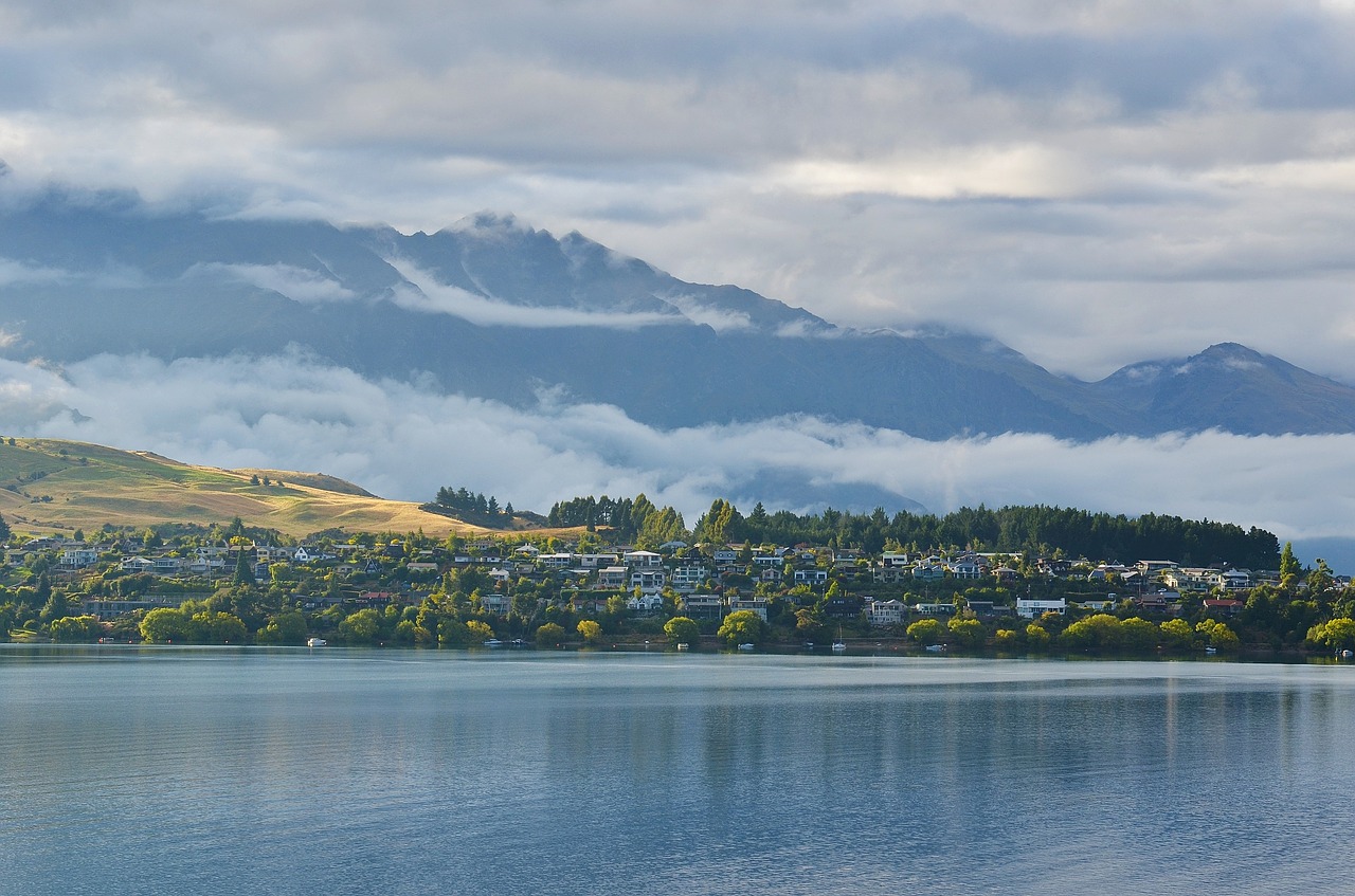 new zealand village cloud free photo