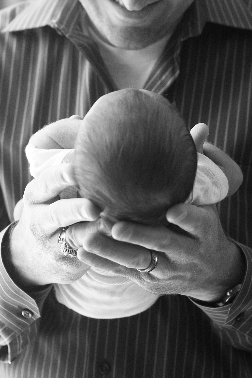 newborn dad infant free photo