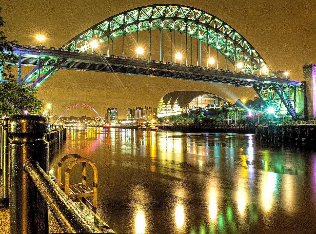 newcastle night lights free photo