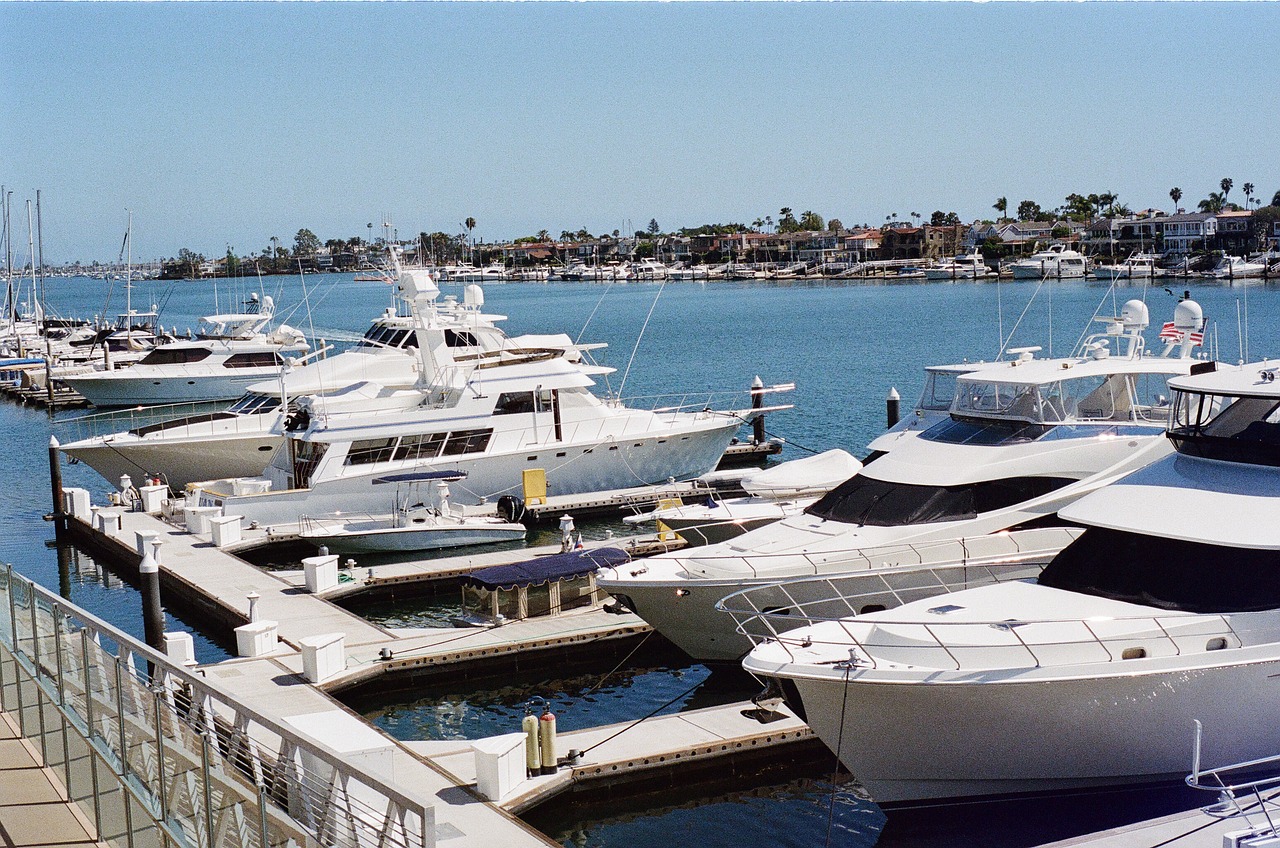 newport yachts boats free photo