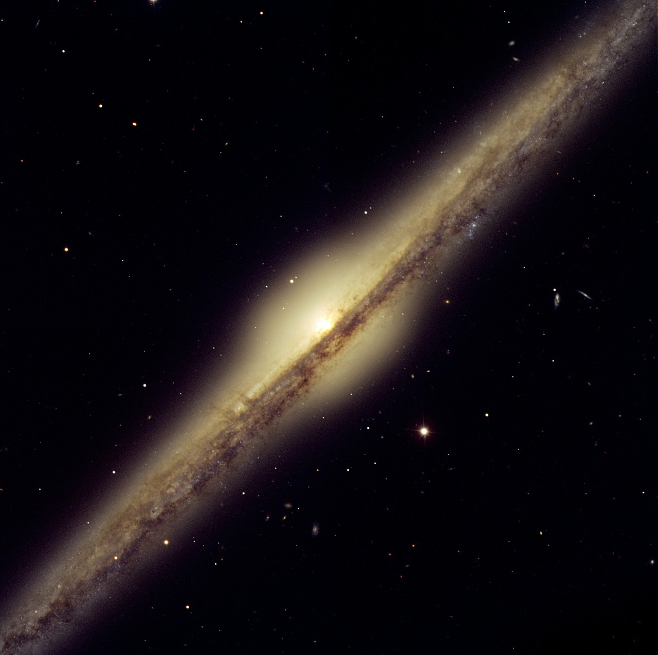 ngc 4565 galaxy constellation free photo