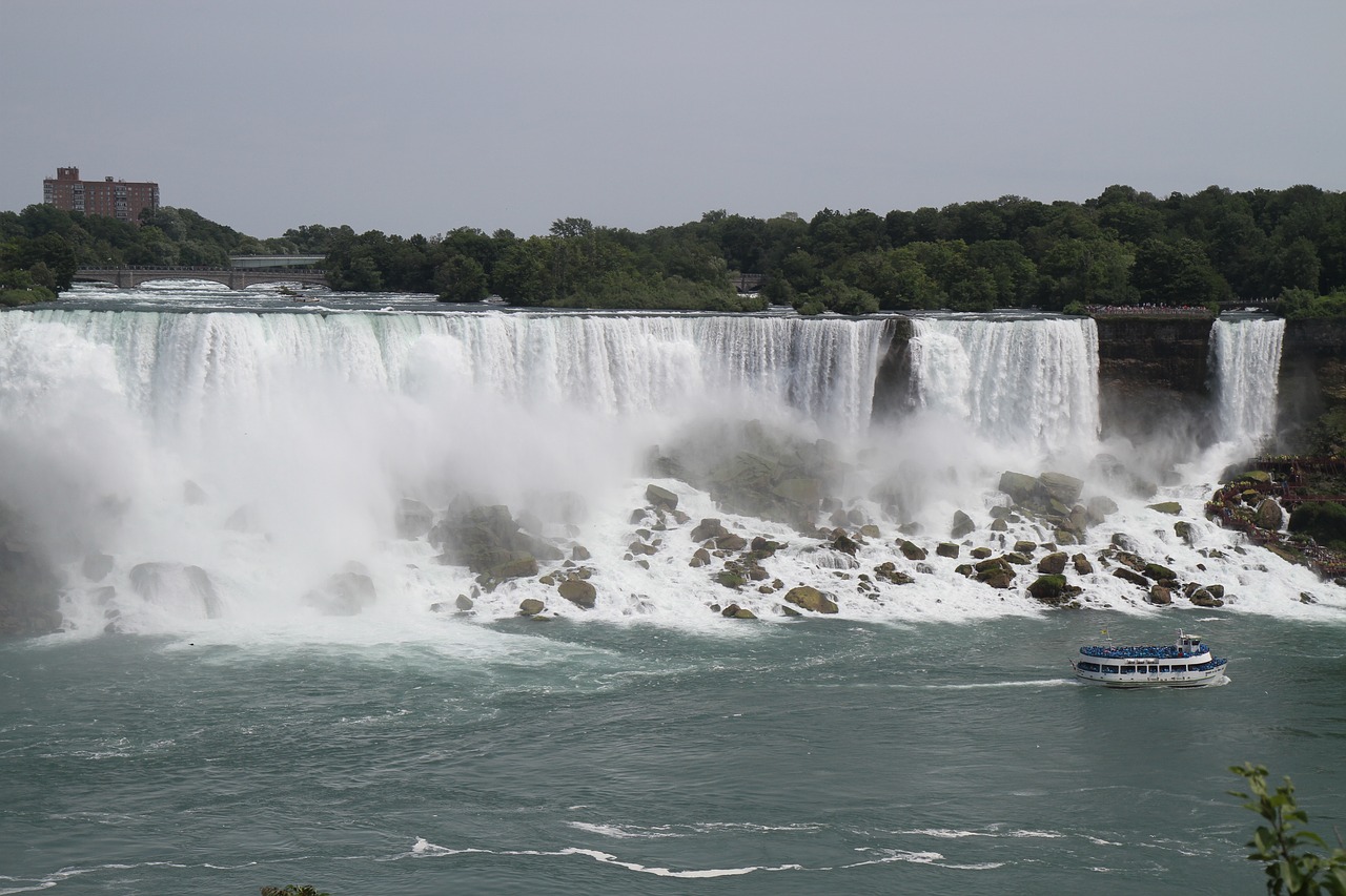 niagara falls waterfall mist free photo